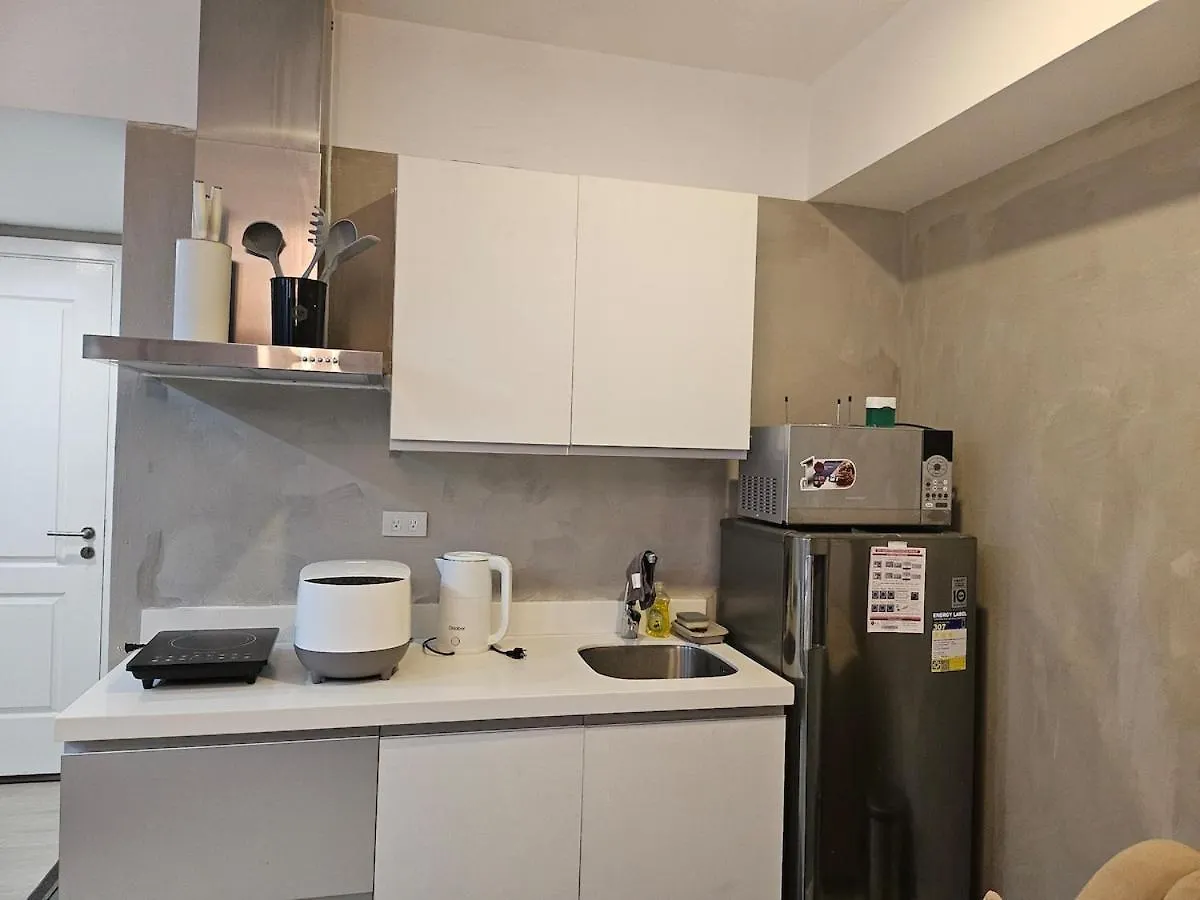 Cozy Apartment Azure Urban Resort Residences Manila 0*,  Philippines